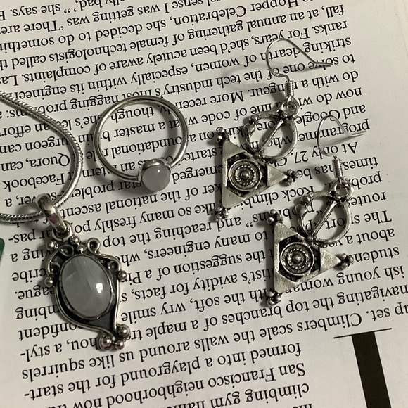 🌸 CELTIC EARRINGS TRIBAL AZTEC DANGLE 925 BOHO CHIC TRIANGLE SILVER BOHEMIAN - Picture 3 of 13